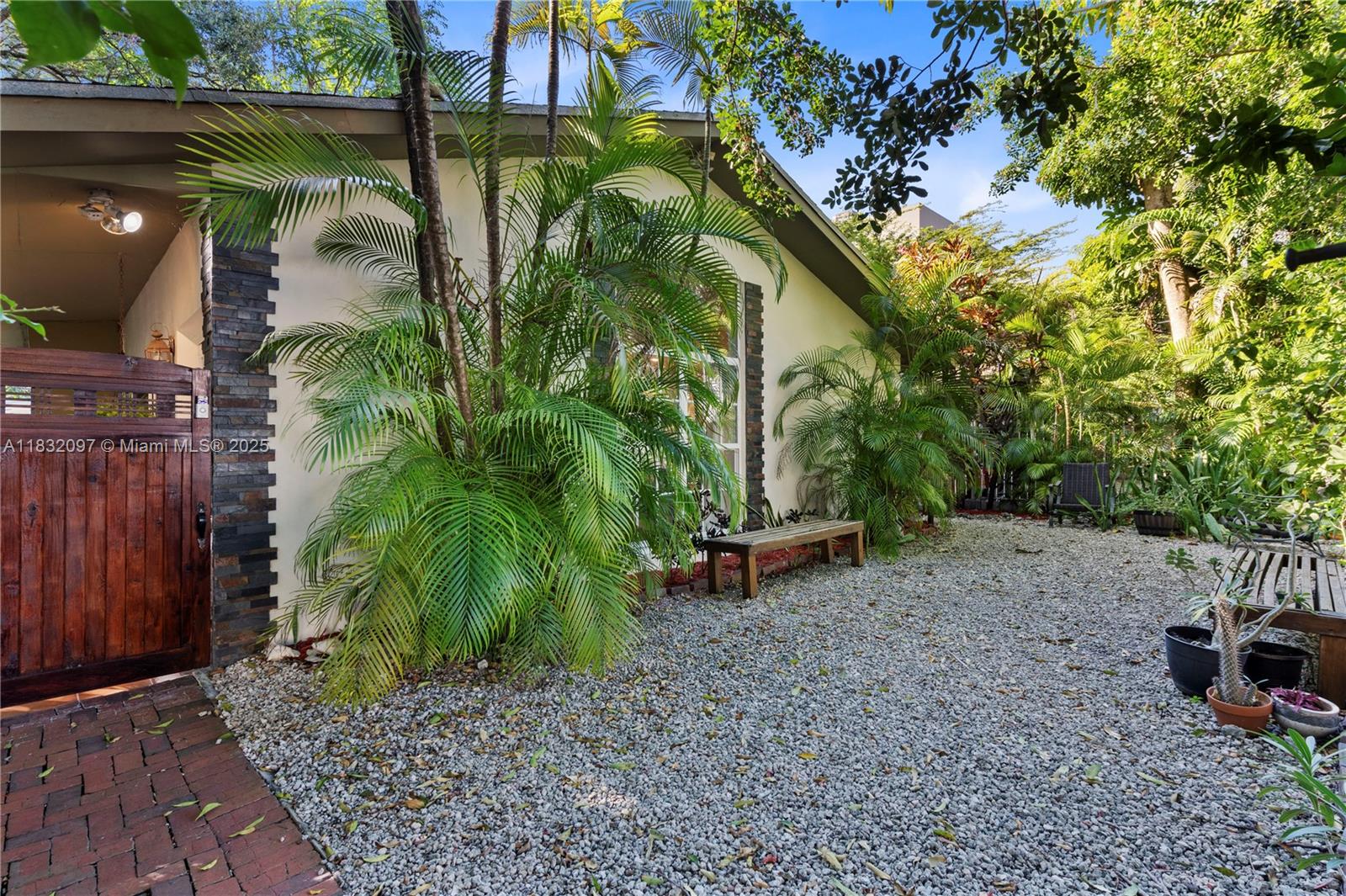 Property photo # 6