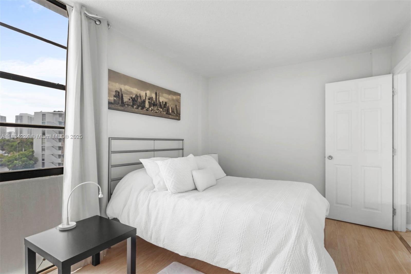 3401 N Country Club Dr #519, Aventura, Florida image 14