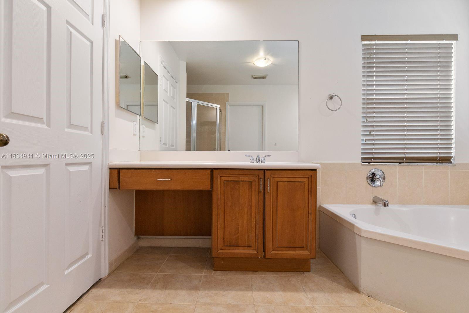 7755 NW 23rd St, Pembroke Pines, Florida image 30