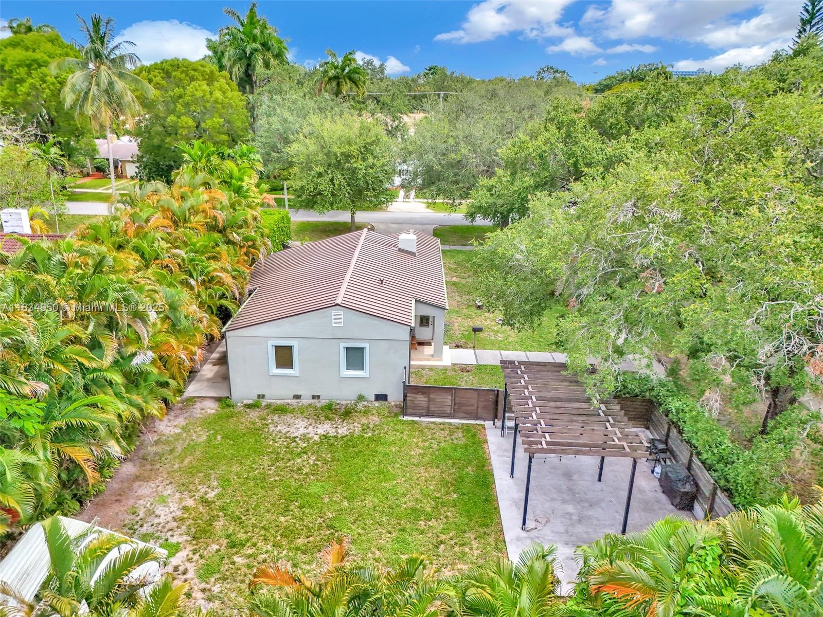295 De Leon Dr, Miami Springs, Florida image 13