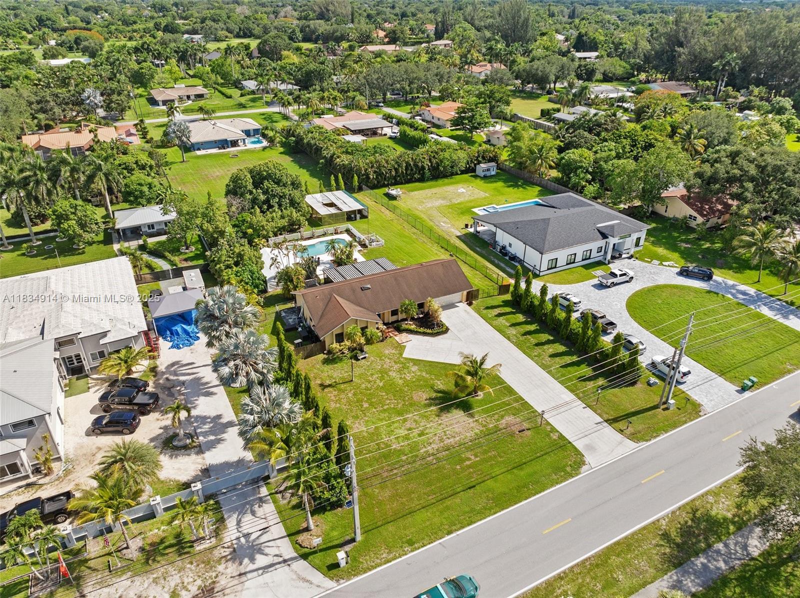 14040 SW 14th St, Davie, Florida image 2
