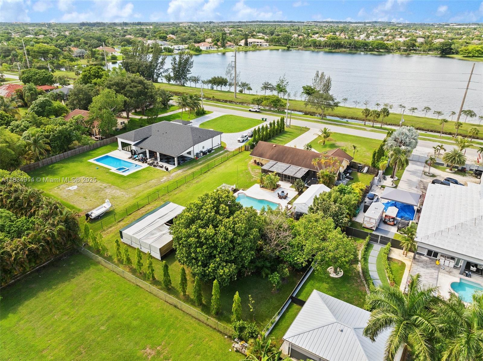 14040 SW 14th St, Davie, Florida image 32