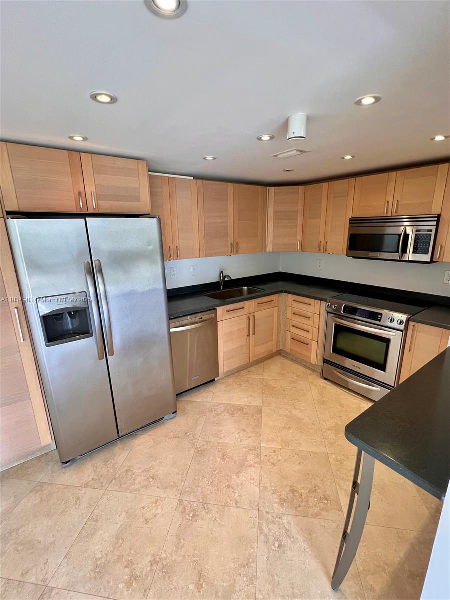 Property photo # 9