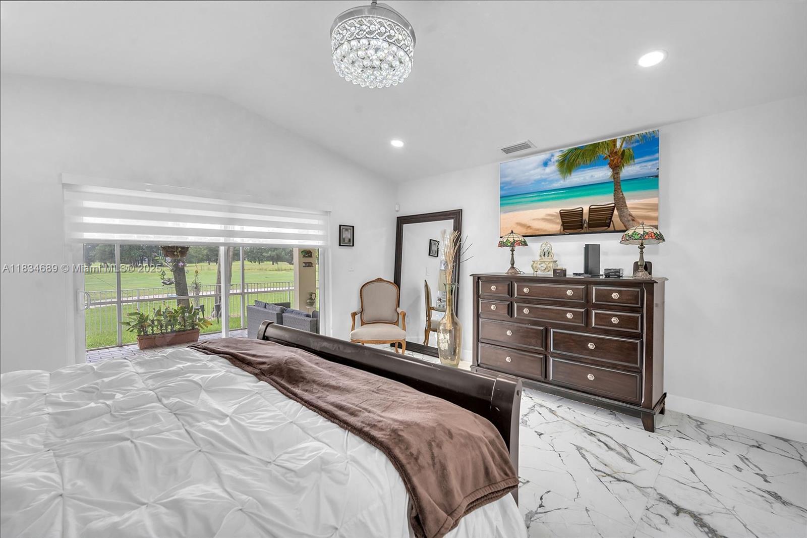 1211 E Wilshire Cir, Pembroke Pines, Florida image 13