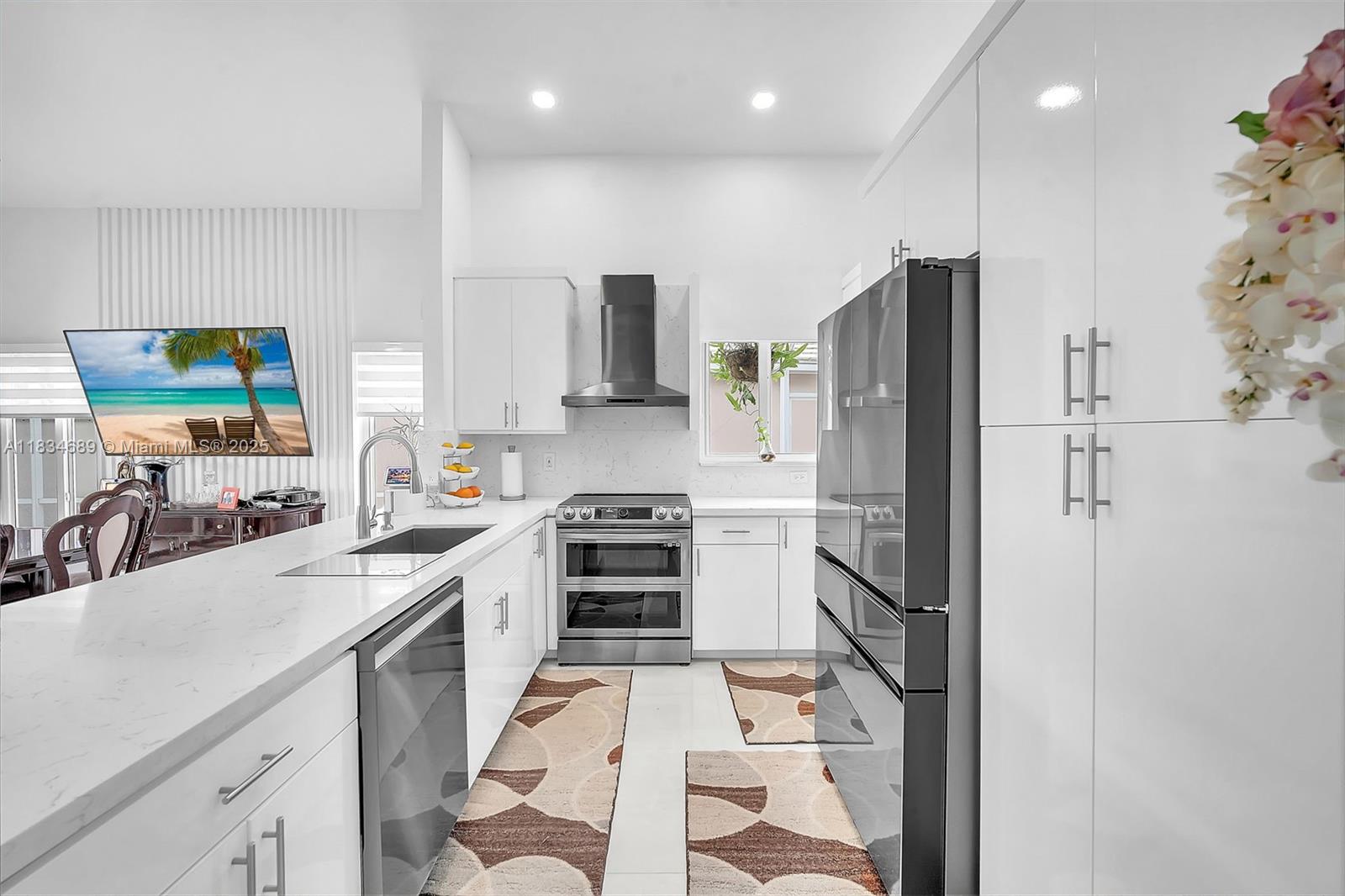 1211 E Wilshire Cir, Pembroke Pines, Florida image 9