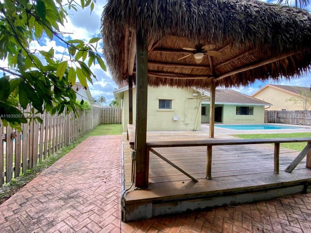 Property photo # 2