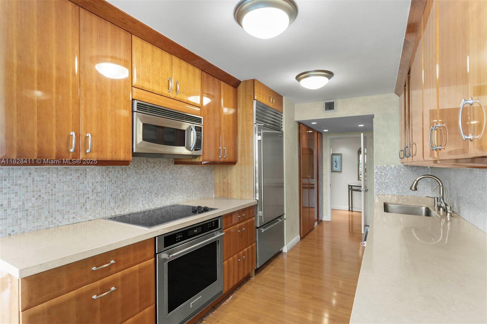 19667 Turnberry Way #12-E, Aventura, Florida image 3
