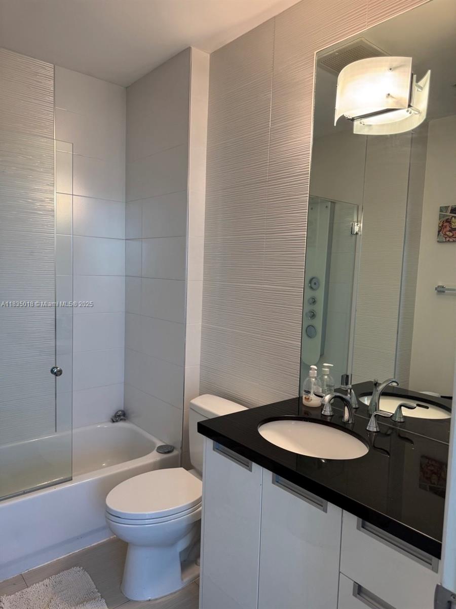 7901 Hispanola Ave #701, North Bay Village, Florida image 29