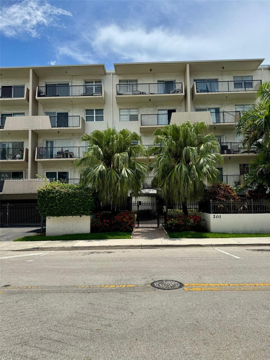 Property photo # 4