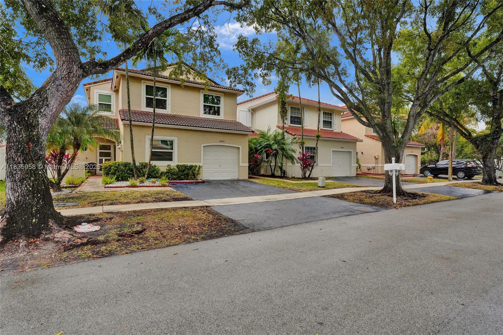 18060 SW 11th Ct, Pembroke Pines, Florida image 1