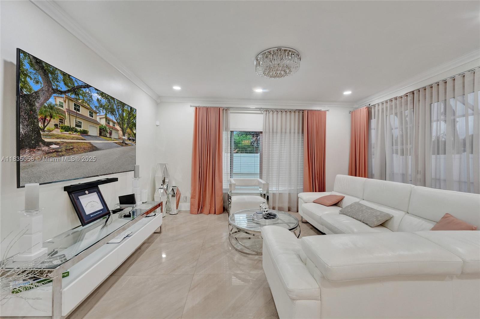 18060 SW 11th Ct, Pembroke Pines, Florida image 3