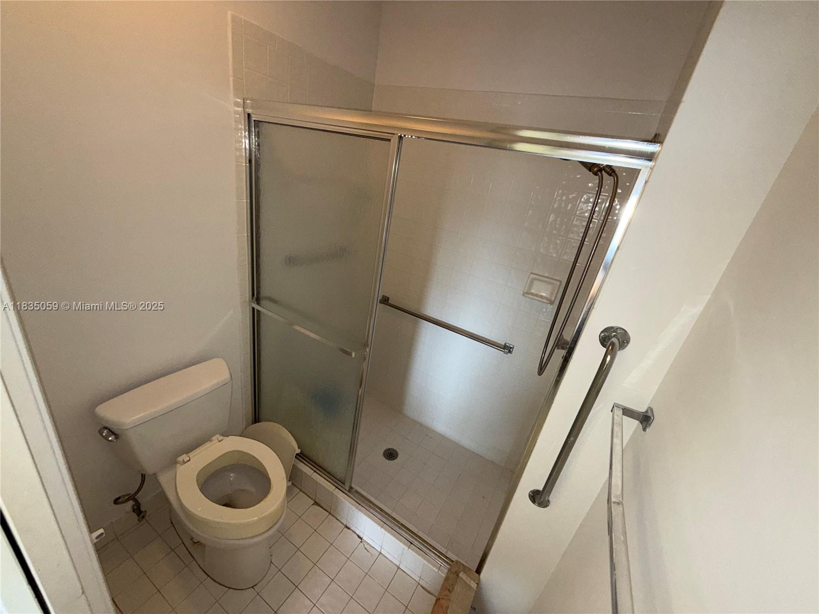 9575 Weldon Cir #C406, Tamarac, Florida image 7
