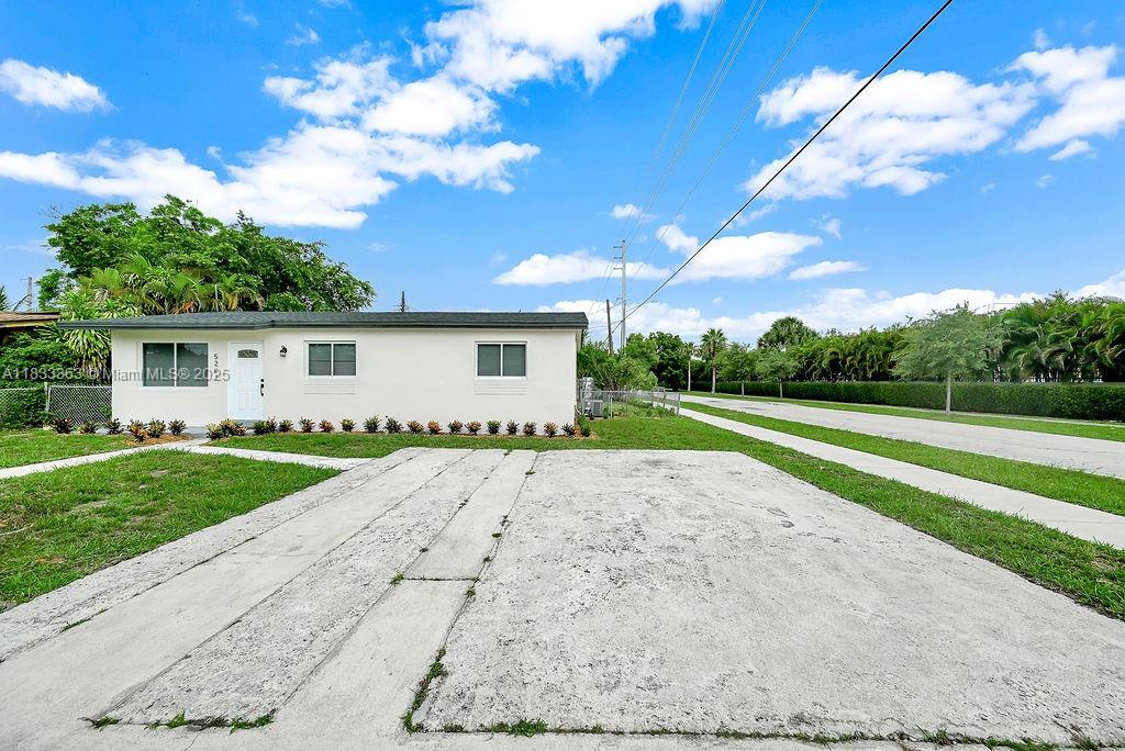 5201 Wiley St, Hollywood, Florida image 4
