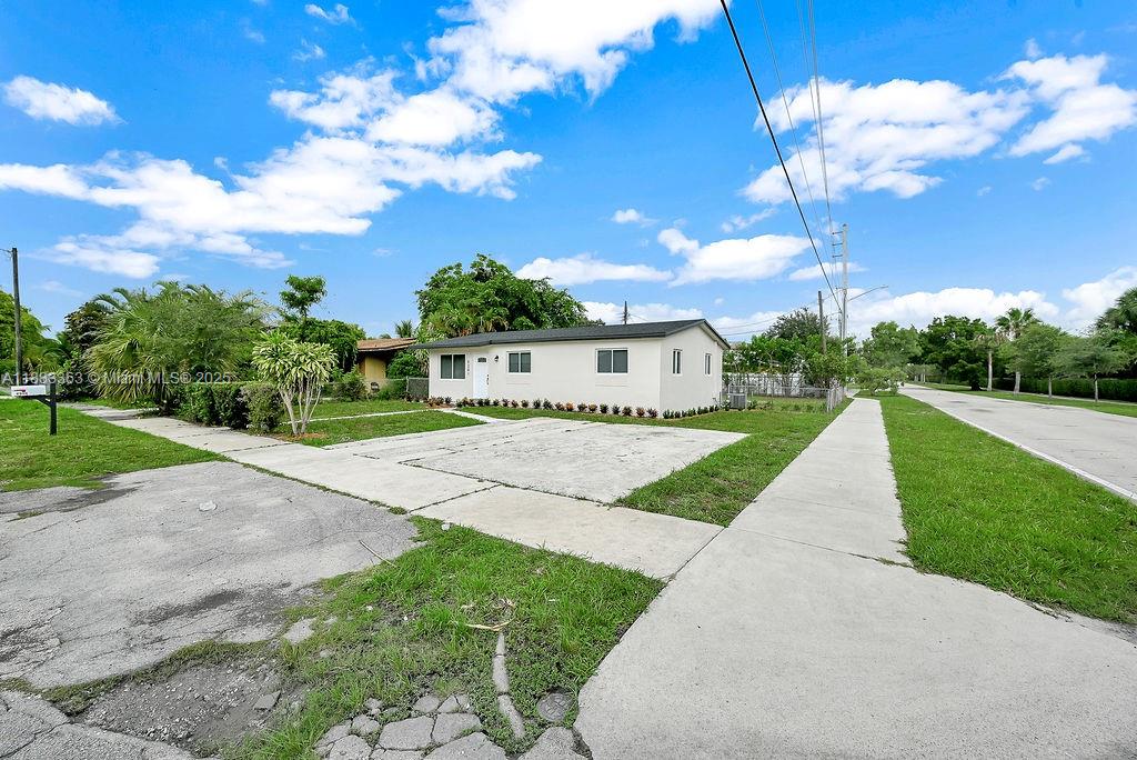 5201 Wiley St, Hollywood, Florida image 5