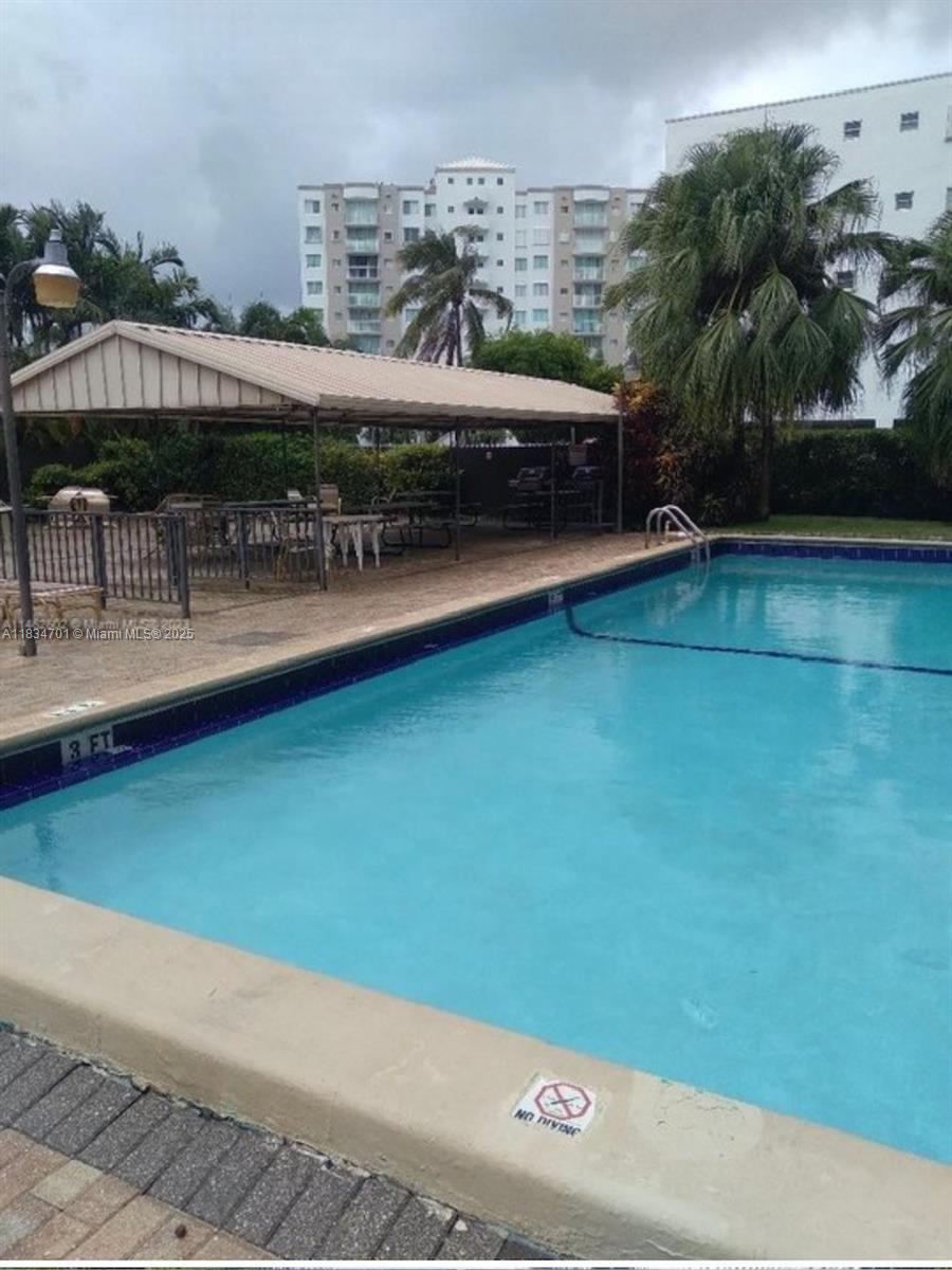 250 181st Dr #212, Sunny Isles Beach, Florida image 14