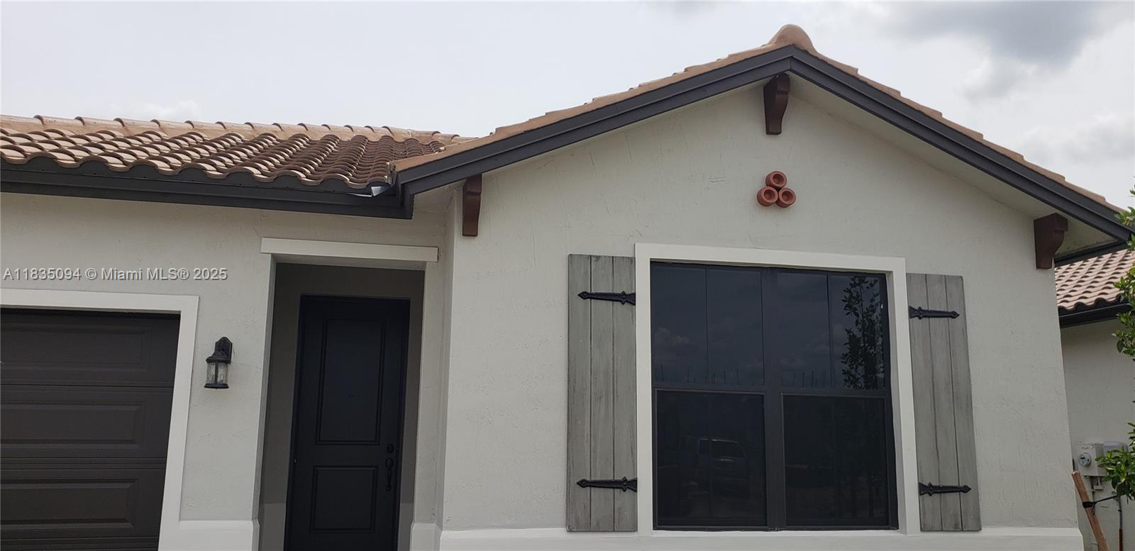 Property photo # 0