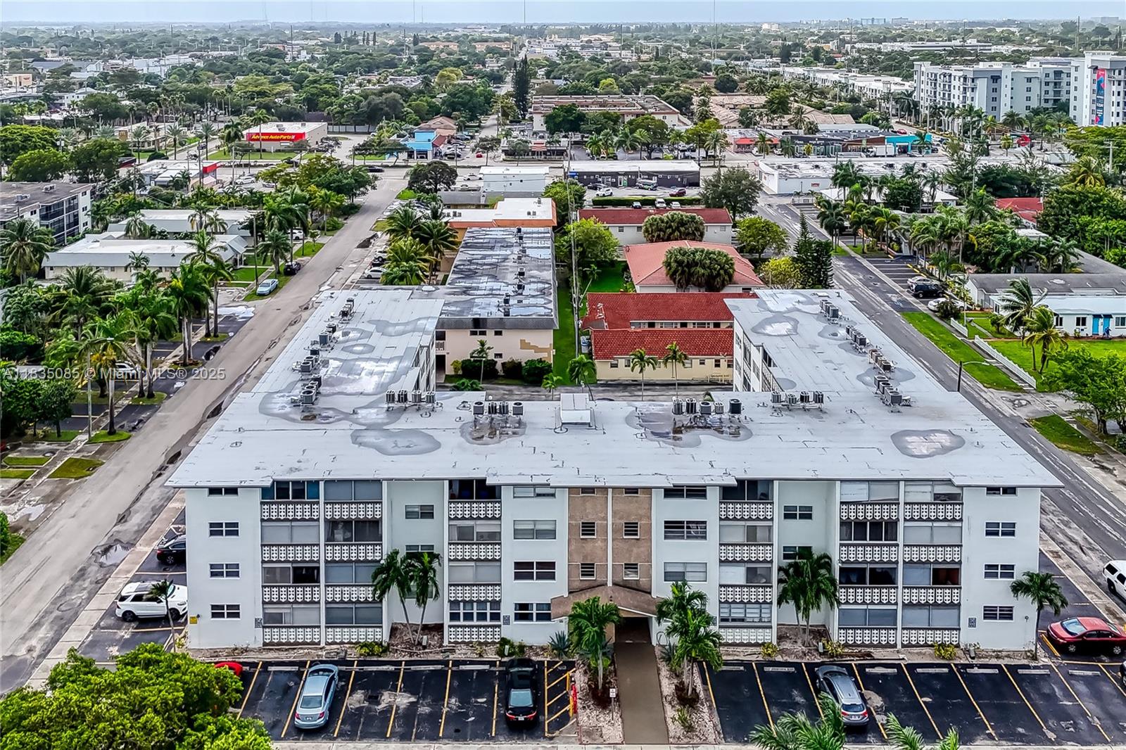 211 NE 8th Ave #407, Hallandale Beach, Florida image 37