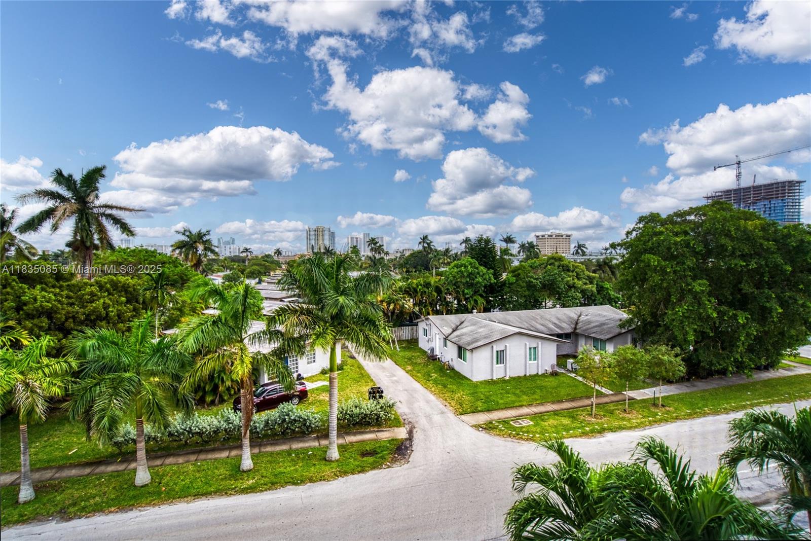 211 NE 8th Ave #407, Hallandale Beach, Florida image 39