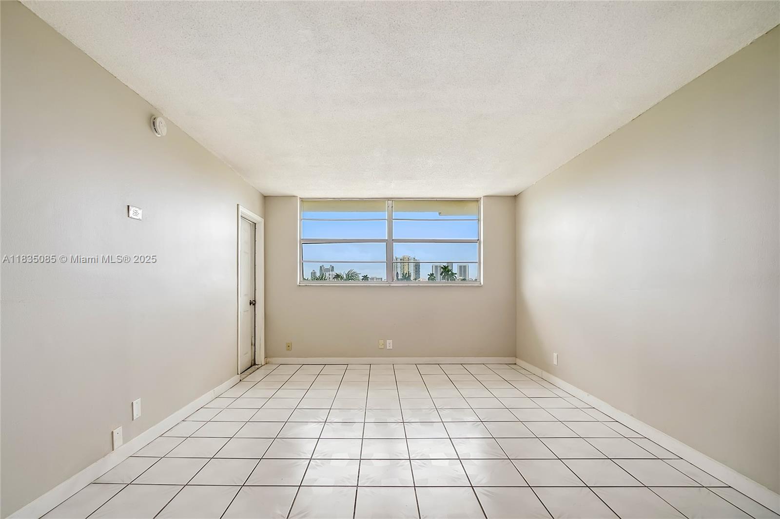 211 NE 8th Ave #407, Hallandale Beach, Florida image 8