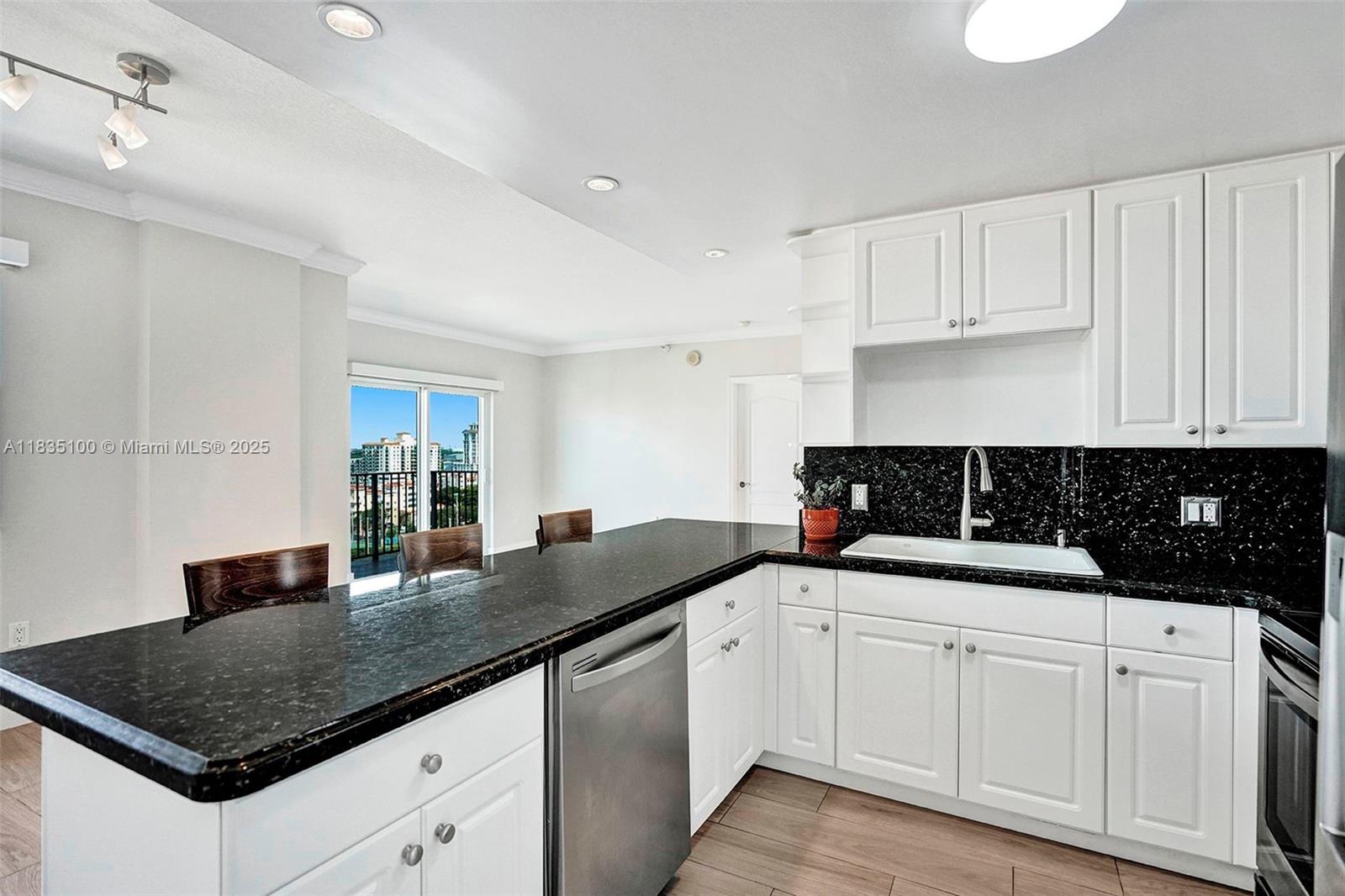 Property photo # 8