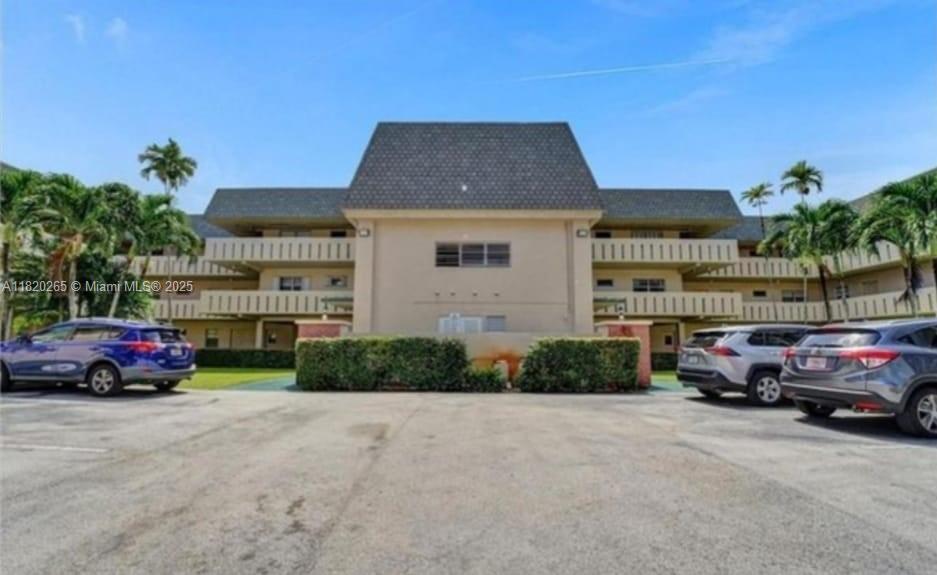 Residential, Hollywood, Florida image 1