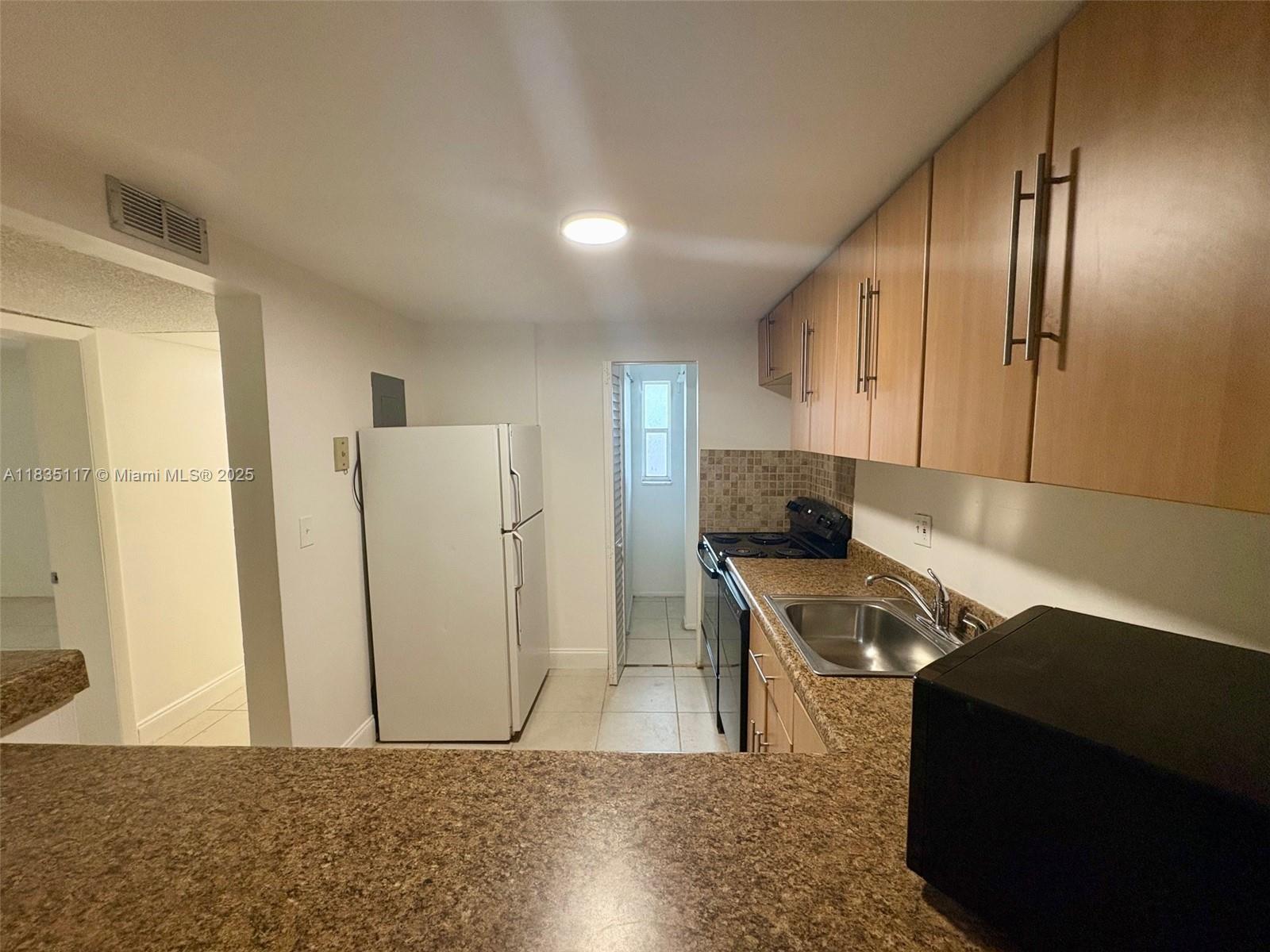Property photo # 6