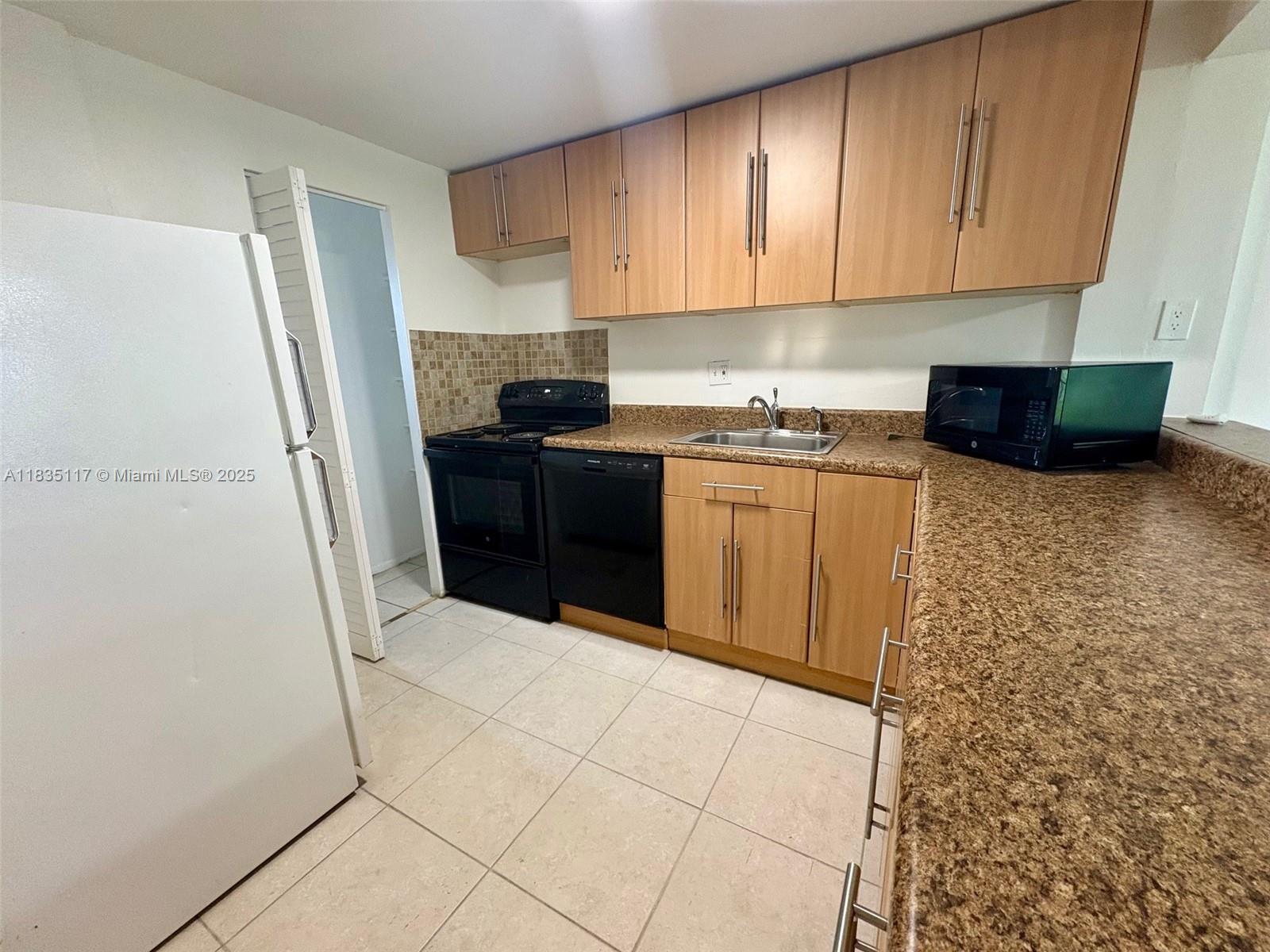 Property photo # 9