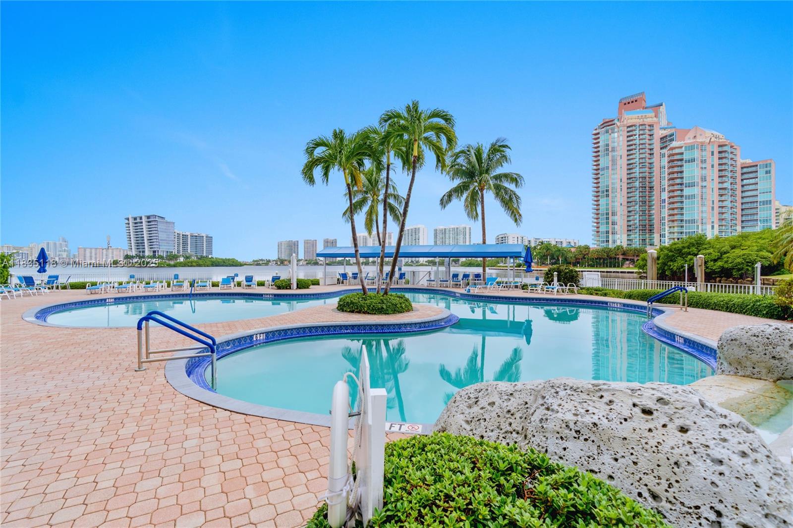 3530 Mystic Pointe Dr #1714, Aventura, Florida image 31