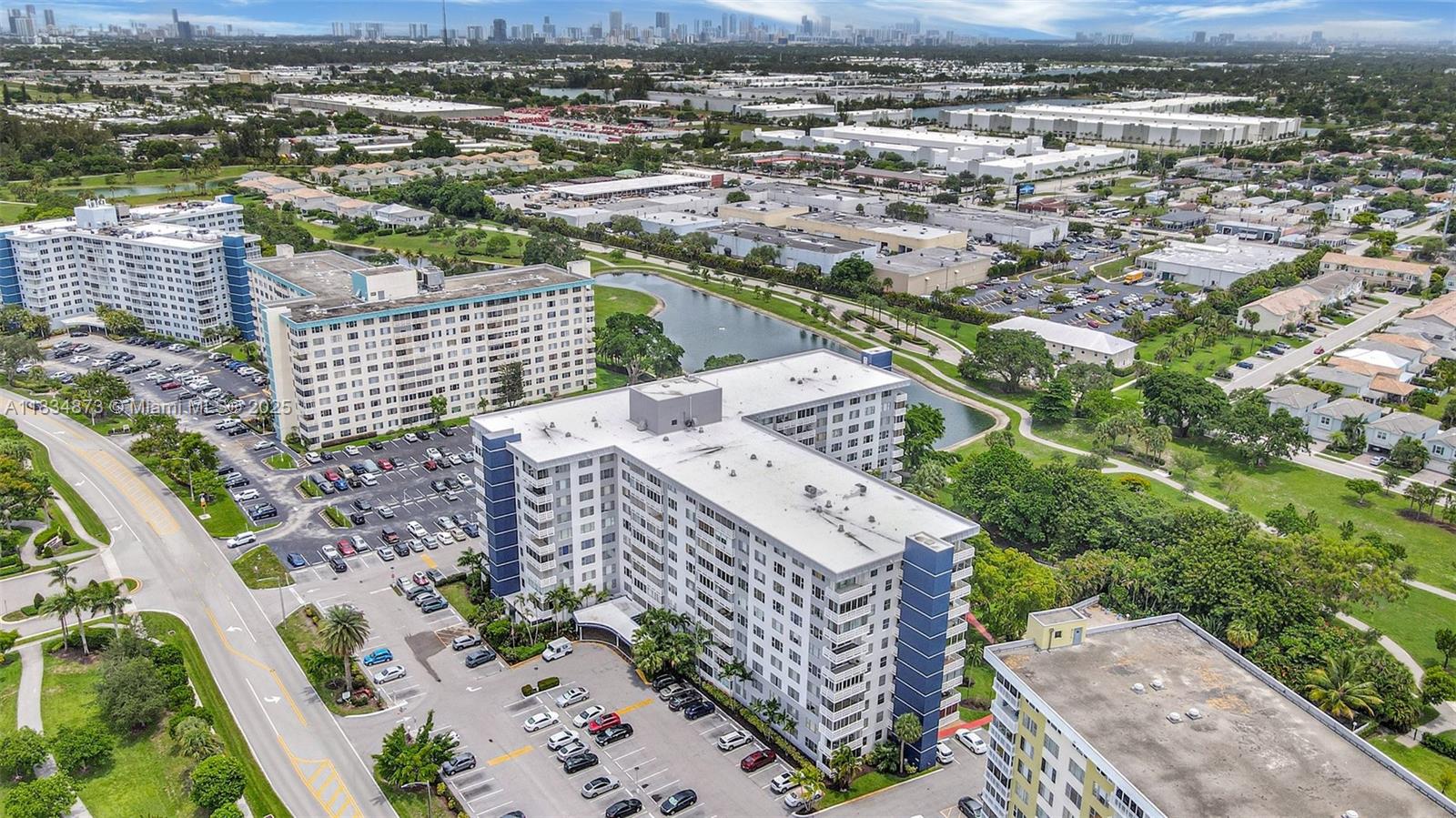 4350 Hillcrest Dr #306, Hollywood, Florida image 31