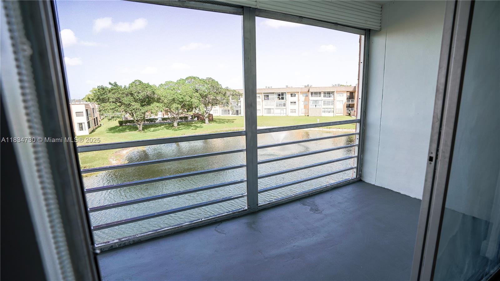 9601 Sunrise Lakes Blvd #311, Sunrise, Florida image 35