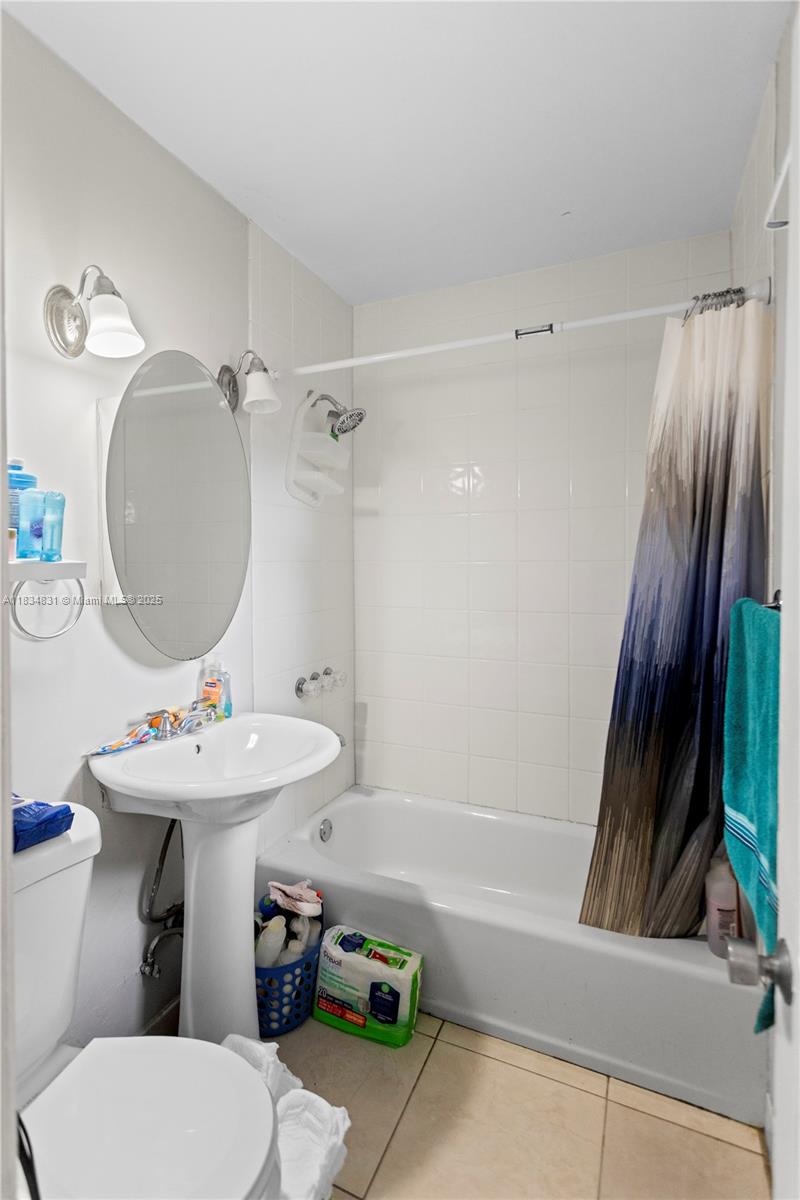 5734 Mckinley St, Hollywood, Florida image 39