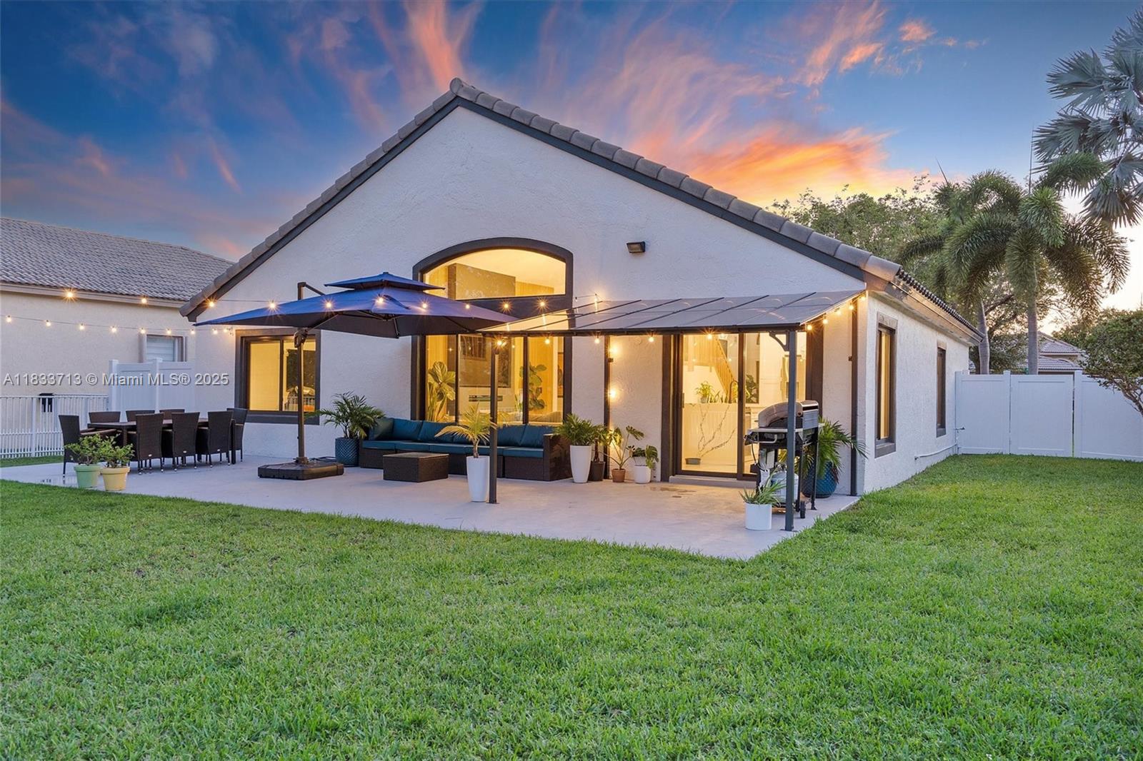 1165 NW 132nd Ave, Pembroke Pines, Florida image 3