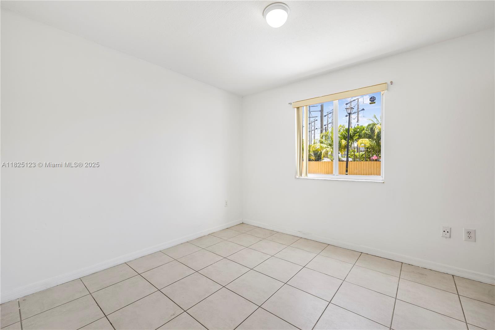 13723 SW 160th Ter, Miami, Florida image 15
