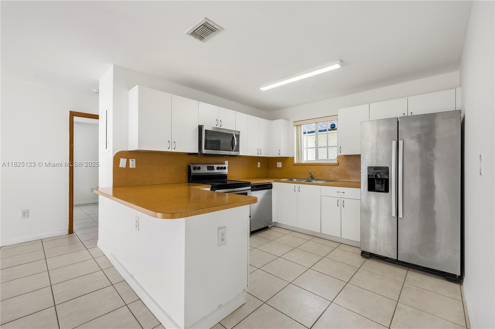 13723 SW 160th Ter, Miami, Florida image 7