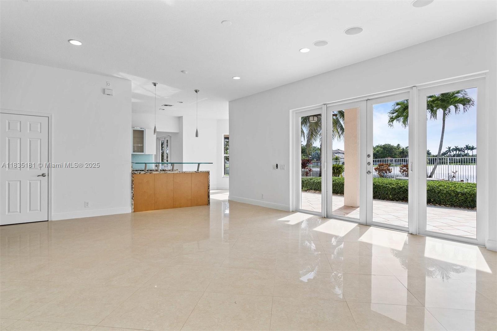926 Marina Dr, Weston, Florida image 12