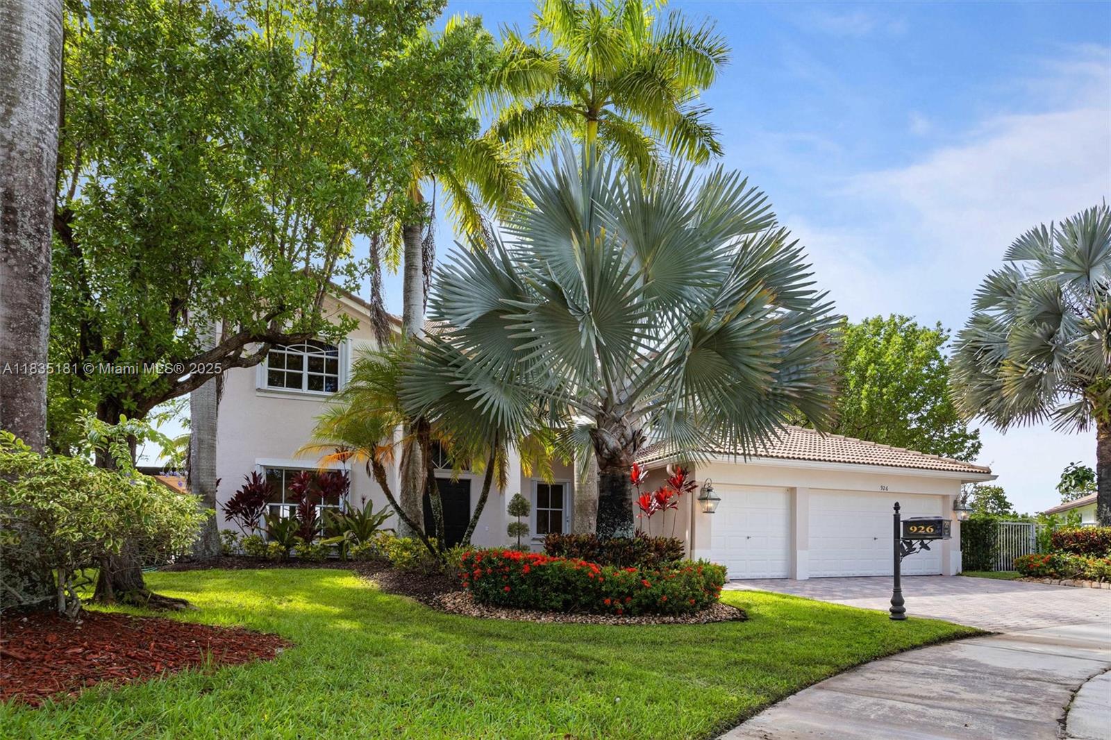 926 Marina Dr, Weston, Florida image 2