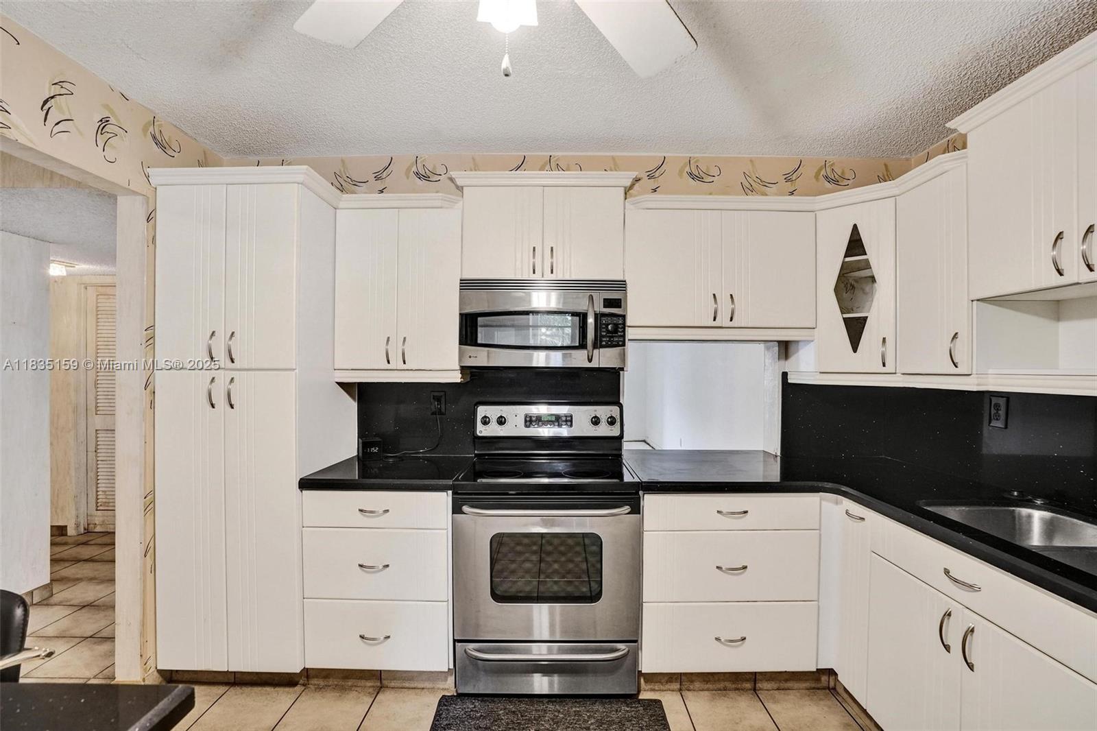 4965 E Sabal Palm Blvd #207, Tamarac, Florida image 2