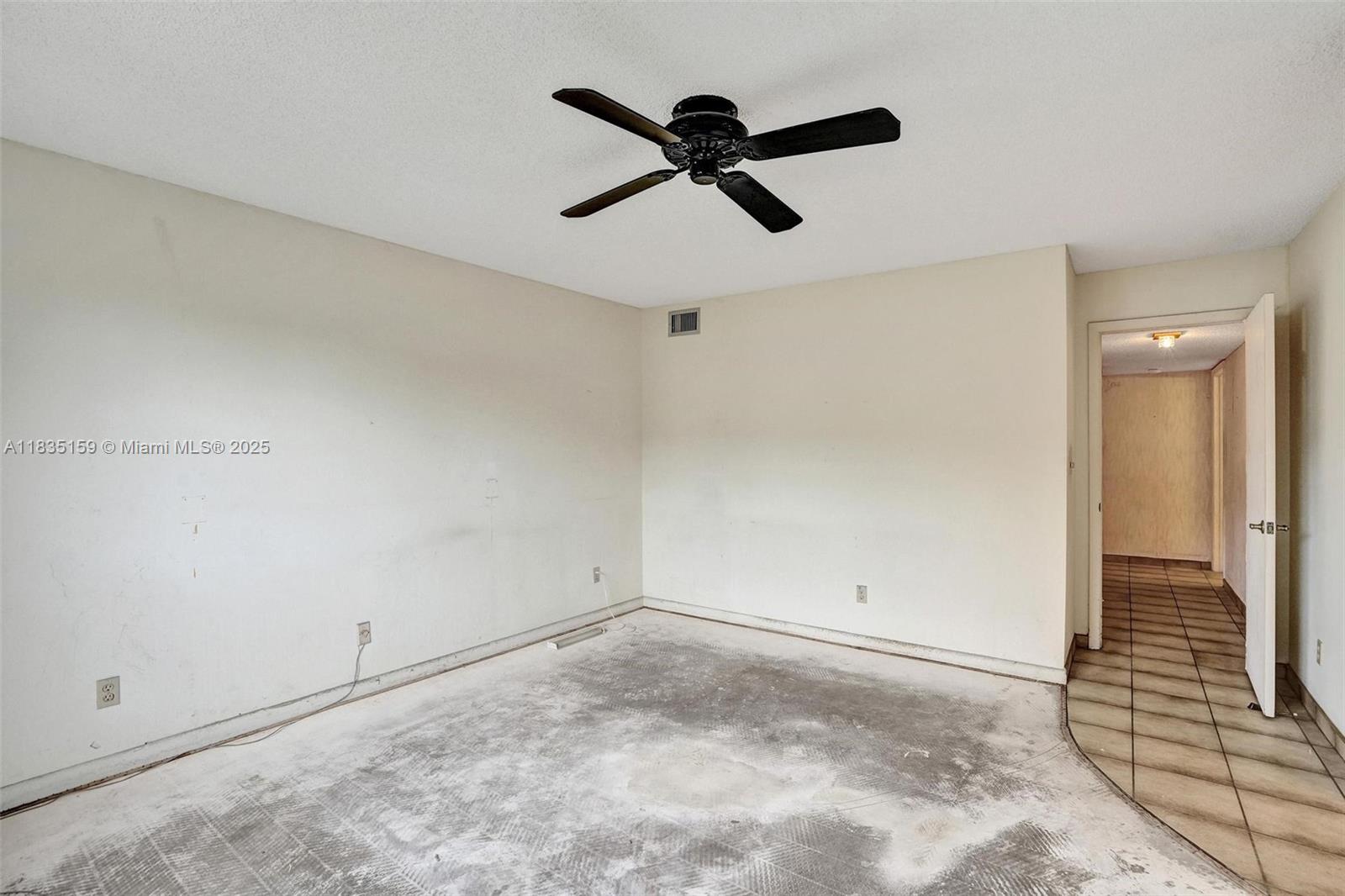 4965 E Sabal Palm Blvd #207, Tamarac, Florida image 30