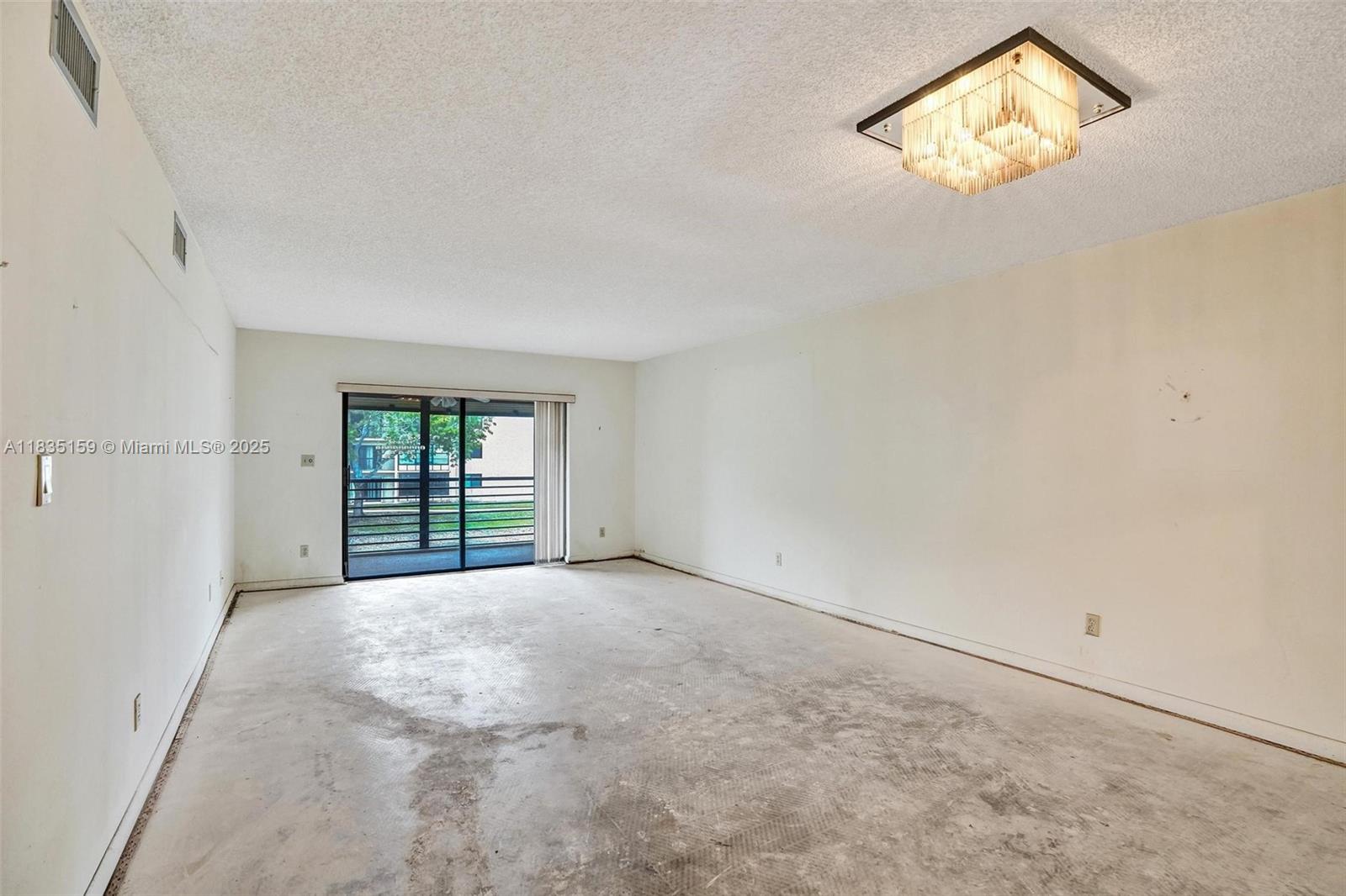 4965 E Sabal Palm Blvd #207, Tamarac, Florida image 6