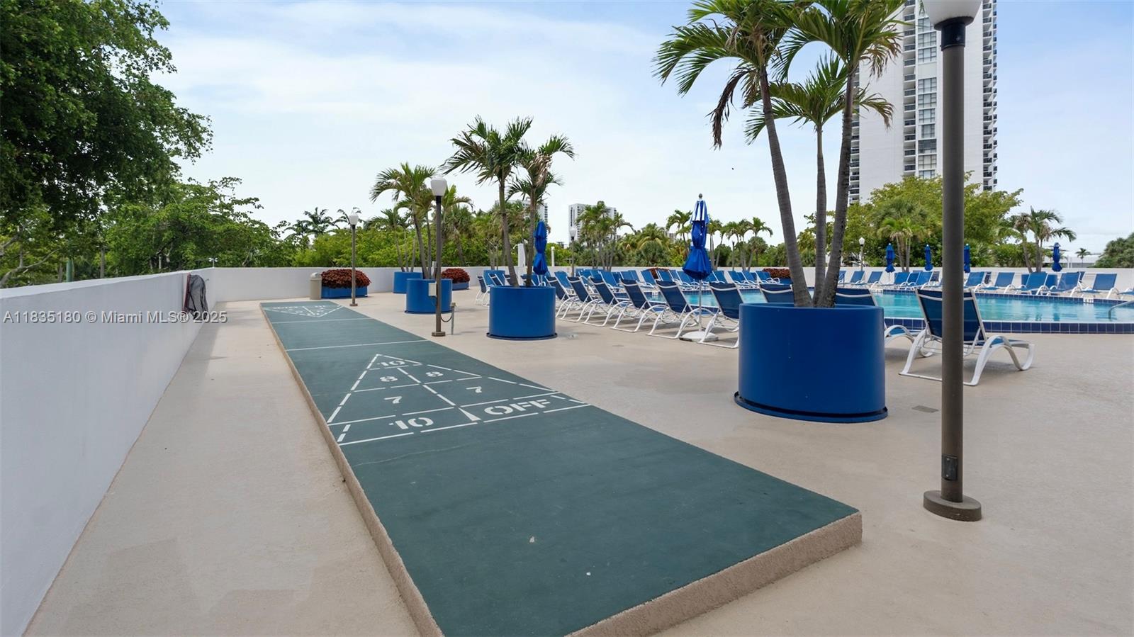 3701 N Country Club Dr #606, Aventura, Florida image 24