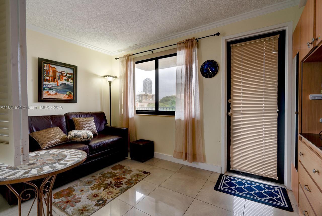 301 Golden Isles Dr #502, Hallandale Beach, Florida image 21