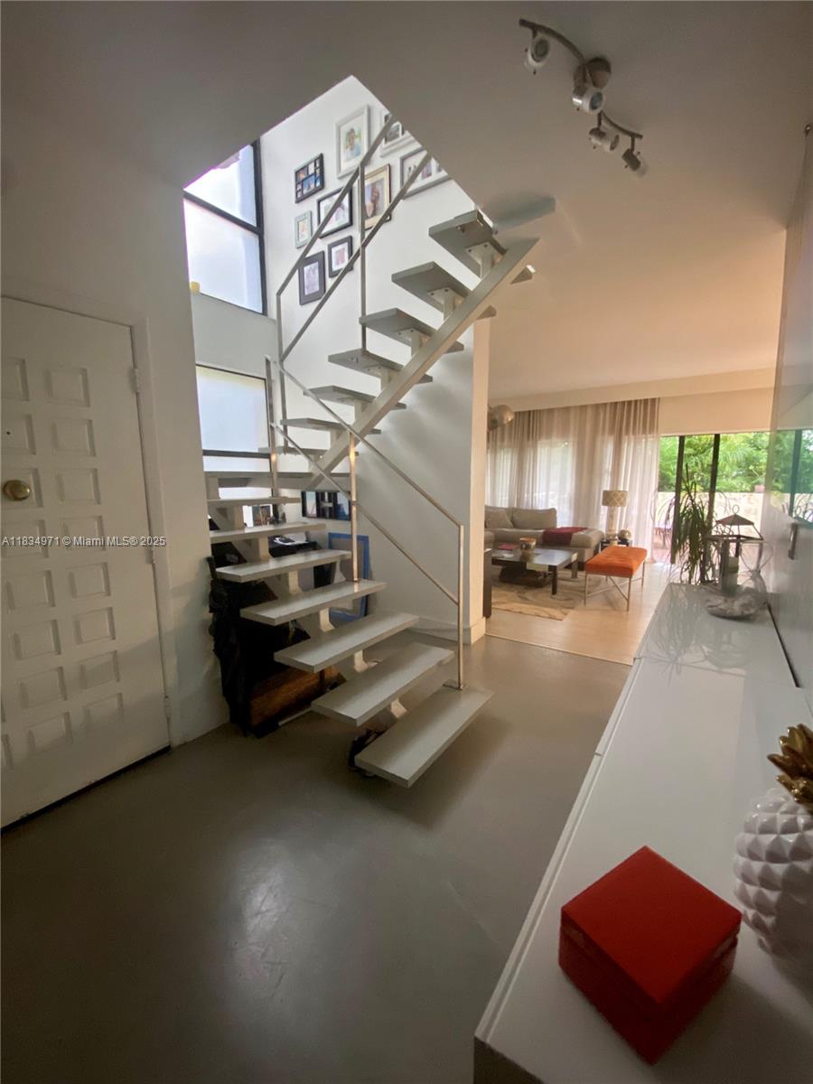 Property photo # 7