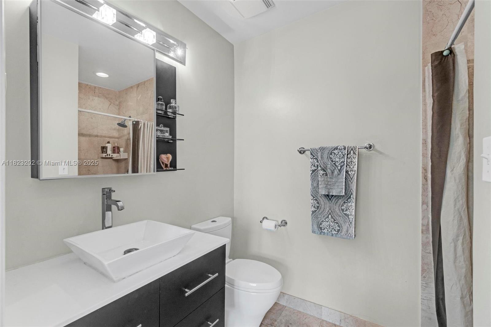 2138 Van Buren St #605, Hollywood, Florida image 24