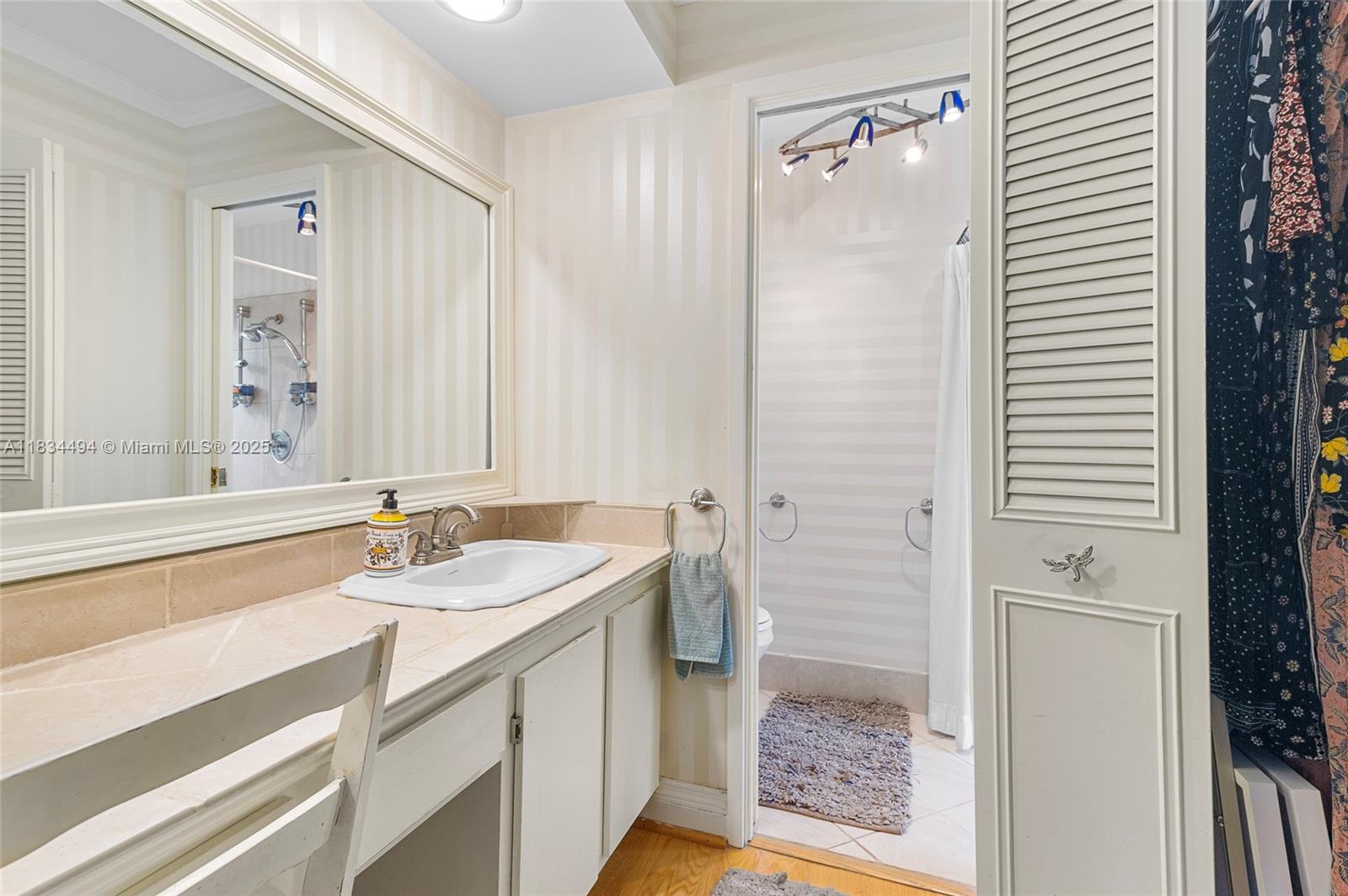 5001 SW 11th Circle, Margate, Florida image 19