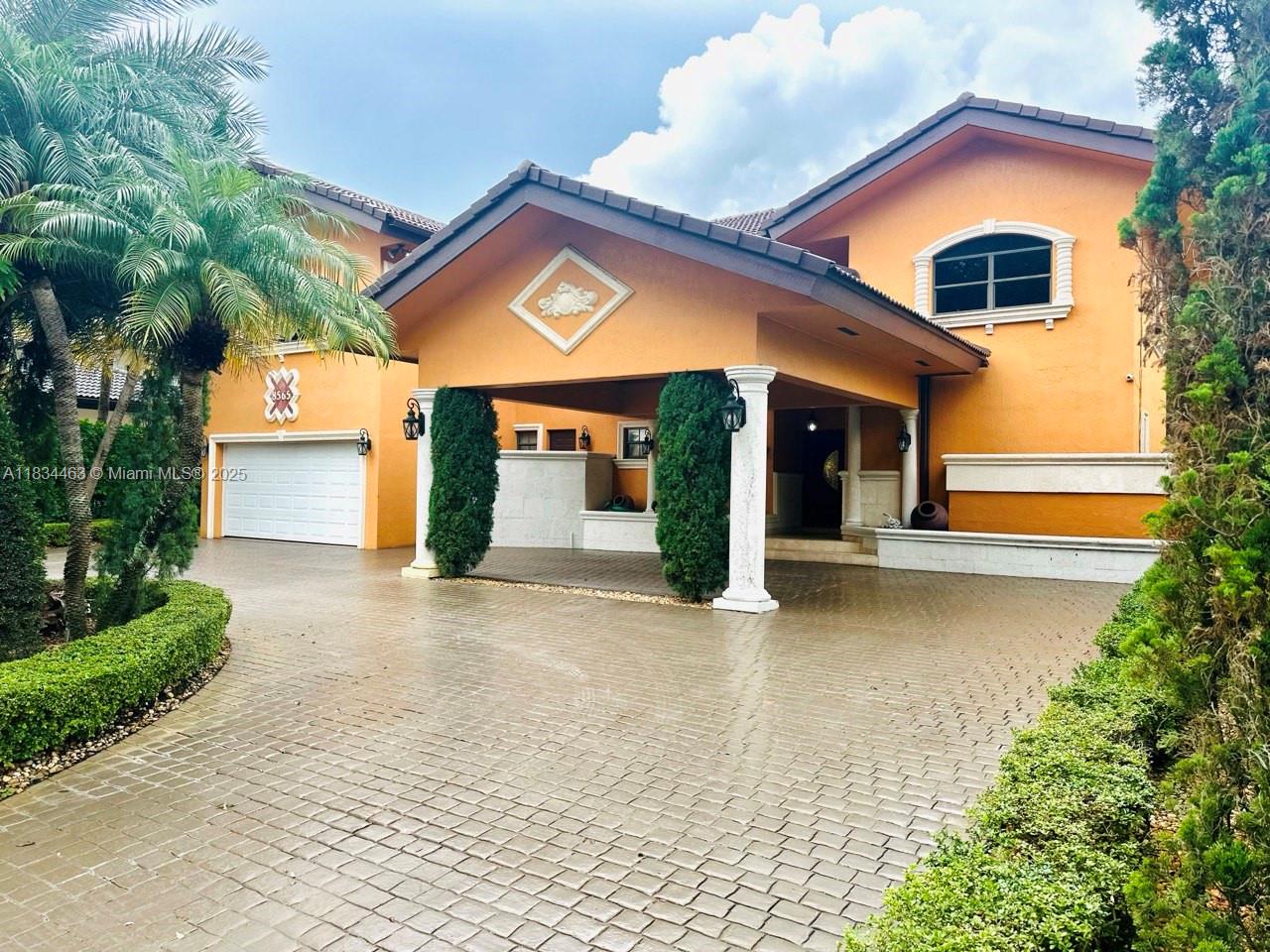 8565 NW 168th Ter, Miami Lakes, Florida image 1