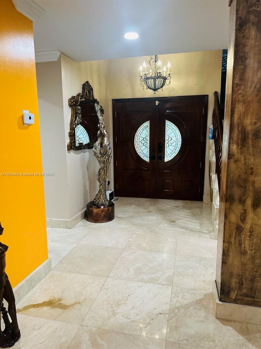 8565 NW 168th Ter, Miami Lakes, Florida image 6