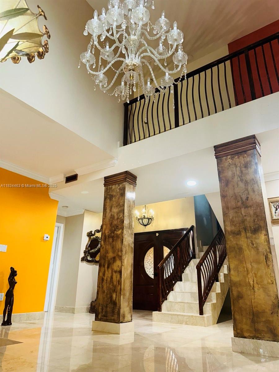 8565 NW 168th Ter, Miami Lakes, Florida image 7