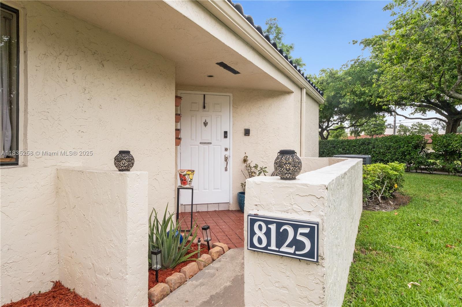 8125 NW 17th Mnr, Plantation, Florida image 1