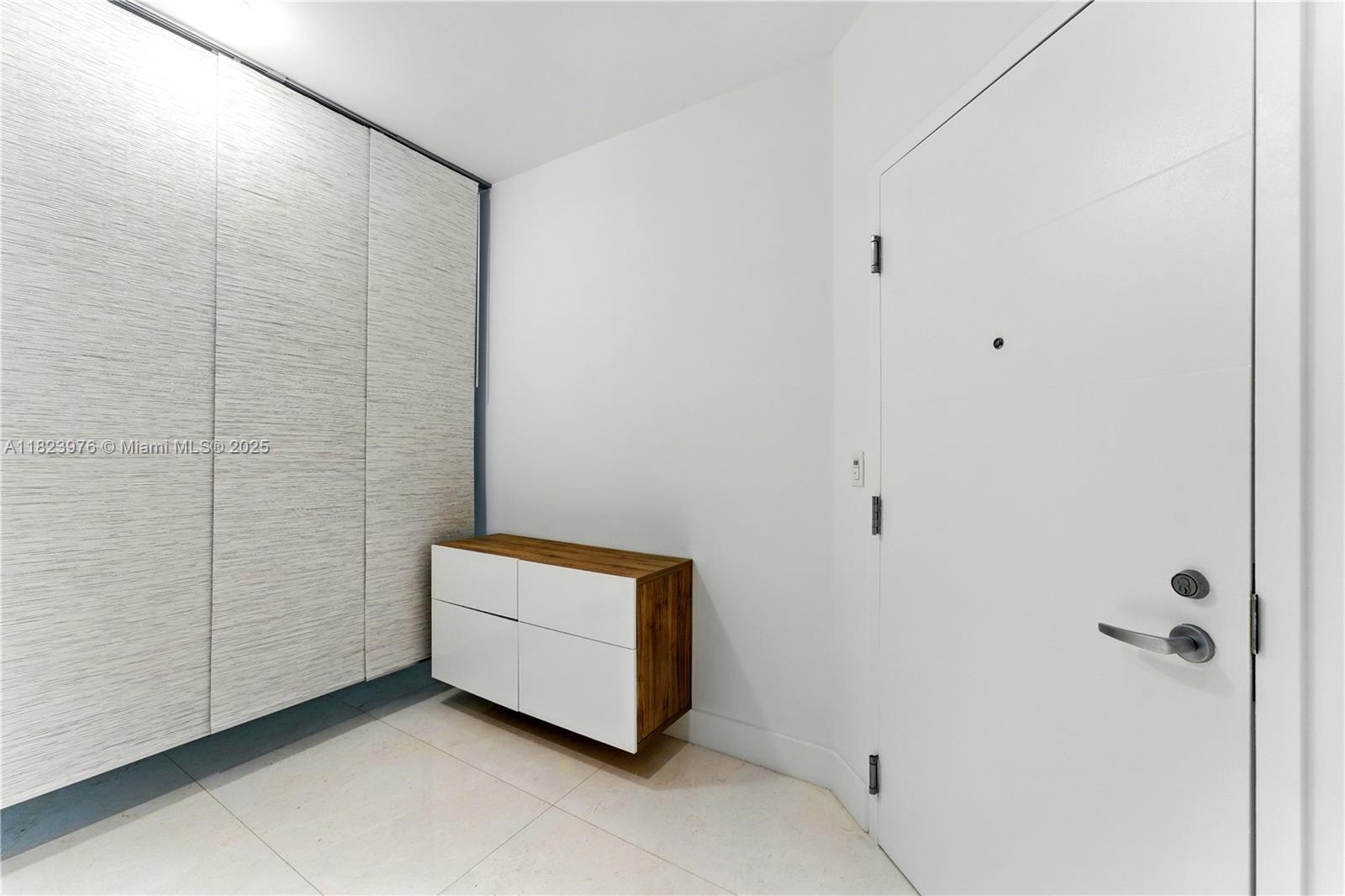 16385 Biscayne Blvd #301, North Miami Beach, Florida image 2