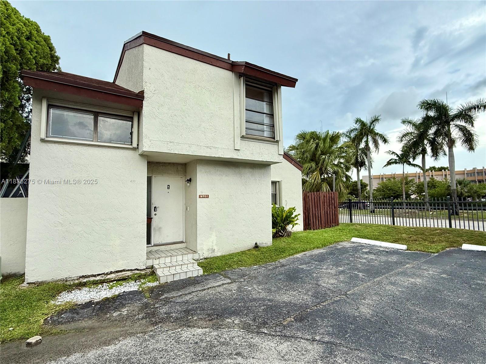 Property photo # 0